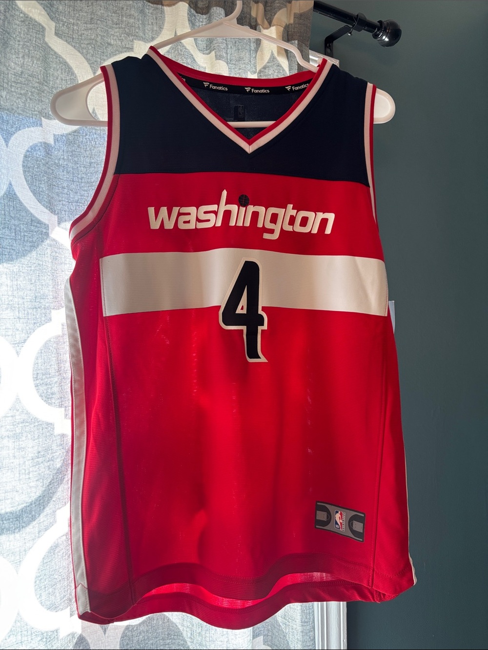 NBA Fanatics Jersey - Russell Westbrook. YOUTH LARGE NWT.